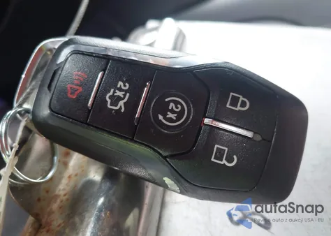 2016 Ford Mustang Ecoboost z USA, uszkodzony, nr VIN 1FA6P8TH4G5267750